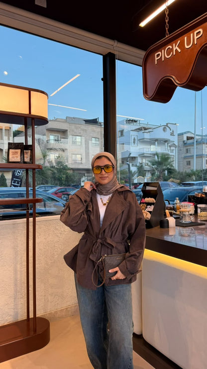 دفء in brown