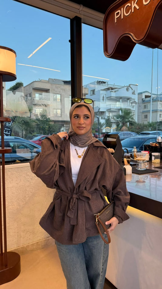 دفء in brown