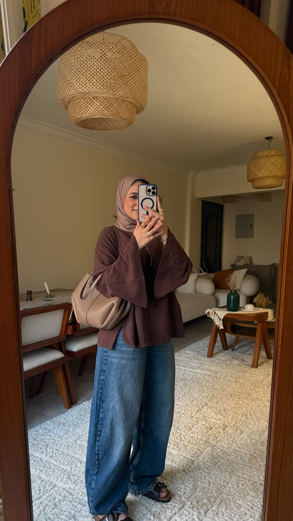 لين in Brown